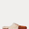 Chaussures plates en daim marron Ralph Lauren Savanah pour femmes avec bordure en fausse fourrure Chaussures plates en daim marron Ralph Lauren Savanah pour femmes avec bordure en fausse fourrure
