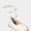 Chaussures plates à lacets en cuir nappa Cecilia de Ralph Lauren pour femme, couleur crème