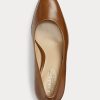 Escarpins en cuir bruni Camila de Ralph Lauren pour femmes Escarpins en cuir bruni Camila de Ralph Lauren pour femmes