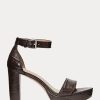 Escarpins en cuir gaufré Sylvia de Ralph Lauren pour femmes marron