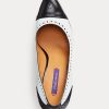 Escarpins Ralph Lauren Ainsley en cuir de veau color-block noirs et blancs pour femmes Escarpins Ralph Lauren Ainsley en cuir de veau color-block noirs et blancs pour femmes