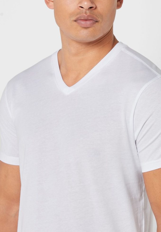 Lot de 2 t-shirts blancs à col en V Ralph Lauren Essential pour homme