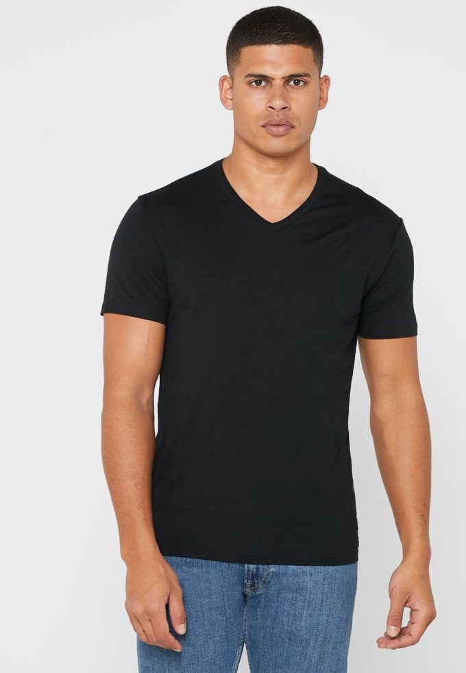 Lot de 2 t-shirts noirs à col en V pour homme Ralph Lauren Essential Lot de 2 t-shirts noirs à col en V pour homme Ralph Lauren Essential