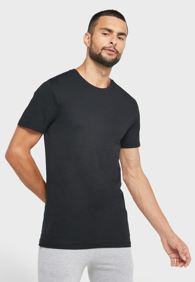 Lot de 3 t-shirts ras du cou noirs assortis pour homme Ralph Lauren Lot de 3 t-shirts ras du cou noirs assortis pour homme Ralph Lauren