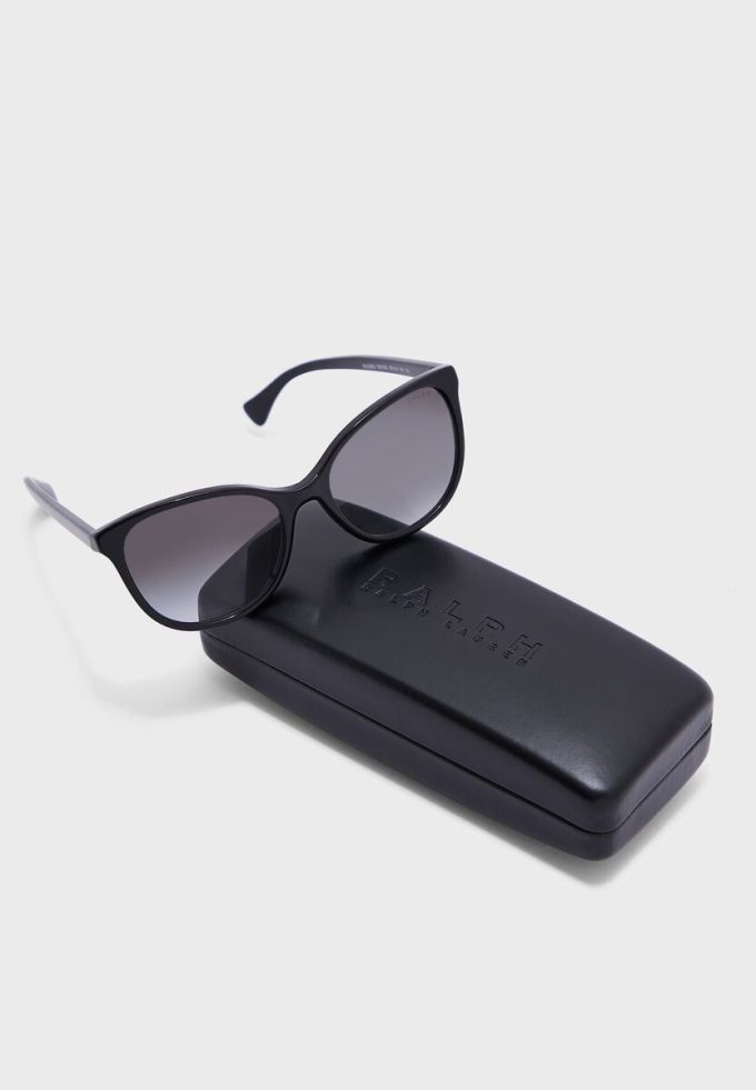 Lunettes de soleil Wayfarers noires pour femme Ralph Lauren 0Ra5282U Lunettes de soleil Wayfarers noires pour femme Ralph Lauren 0Ra5282U
