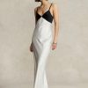 Robe sans manches en satin contrasté blanc/noir Ralph Lauren pour femme Robe sans manches en satin contrasté blanc/noir Ralph Lauren pour femme