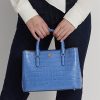 Sac cartable Marcy de taille moyenne en cuir gaufré Ralph Lauren bleu New England pour femme