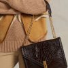 Sac à main en cuir chocolat pour femme Ralph Lauren Polo ID, avec chaîne et motif crocodile Sac à main en cuir chocolat pour femme Ralph Lauren Polo ID, avec chaîne et motif crocodile