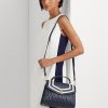 Sacoche Farrah taille moyenne en cuir nappa bleu marine Ralph Lauren pour femme Sacoche Farrah taille moyenne en cuir nappa bleu marine Ralph Lauren pour femme