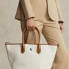 Sacs fourre-tout Bellport réversibles en toile naturelle/bleu marine pour femme Ralph Lauren Sacs fourre-tout Bellport réversibles en toile naturelle/bleu marine pour femme Ralph Lauren