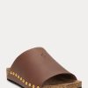 Sandales à rivets en cuir de veau marron Ralph Lauren pour femme Sandales à rivets en cuir de veau marron Ralph Lauren pour femme