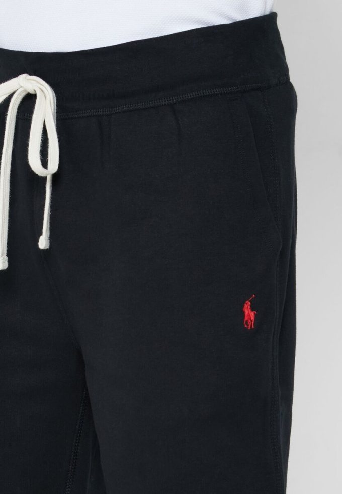 Short essentiel noir Ralph Lauren pour homme Short essentiel noir Ralph Lauren pour homme