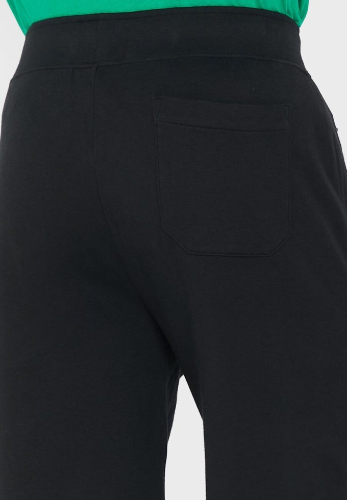 Short essentiel noir Ralph Lauren pour homme Short essentiel noir Ralph Lauren pour homme