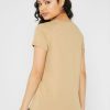 T-shirts graphiques à col rond Ralph Lauren marron pour femmes
