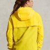 Vestes à capuche imperméables jaunes Ralph Lauren pour hommes Vestes à capuche imperméables jaunes Ralph Lauren pour hommes