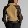 Vestes en cuir à empiècements en peau lainée Ralph Lauren noir/crème pour femme Vestes en cuir à empiècements en peau lainée Ralph Lauren noir/crème pour femme